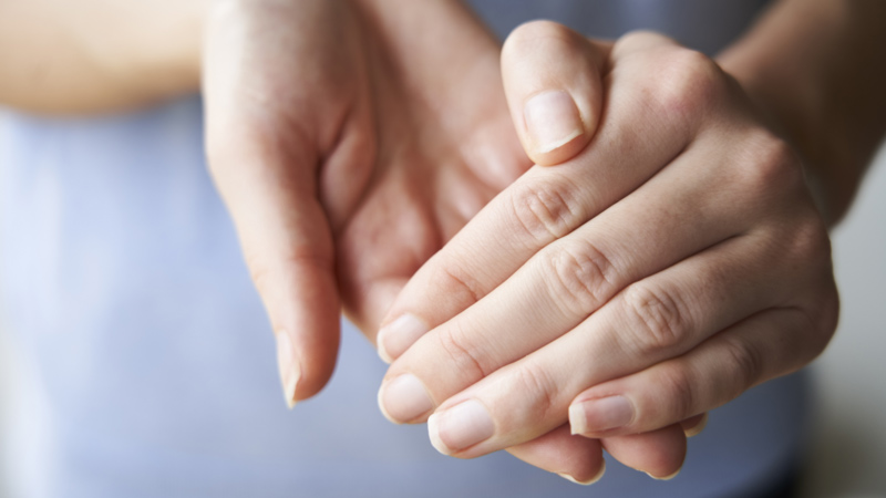 Hand-Desinfektion & -Pflege
